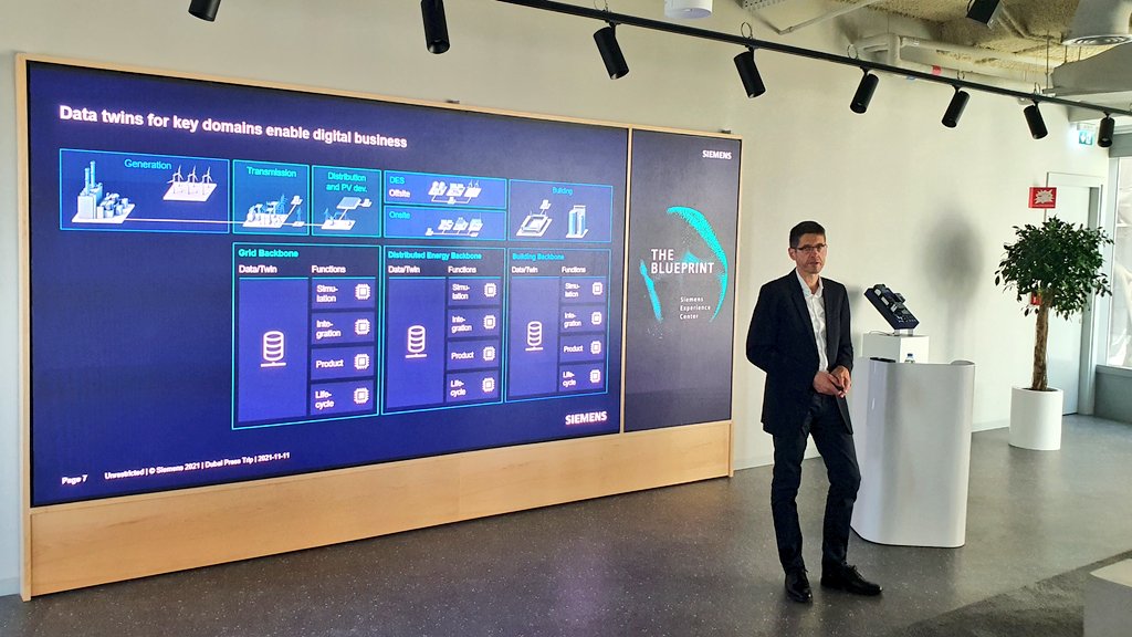 #Expo2020: <a href="/SiemensInfra/">Siemens Infrastructure</a> CTO Thomas Kiessling shows impressive numbers. At commercial buildings, 30% of the energy is typically wasted. Making them smart will lead to significant energy savings.
#SiemensEXPO2020