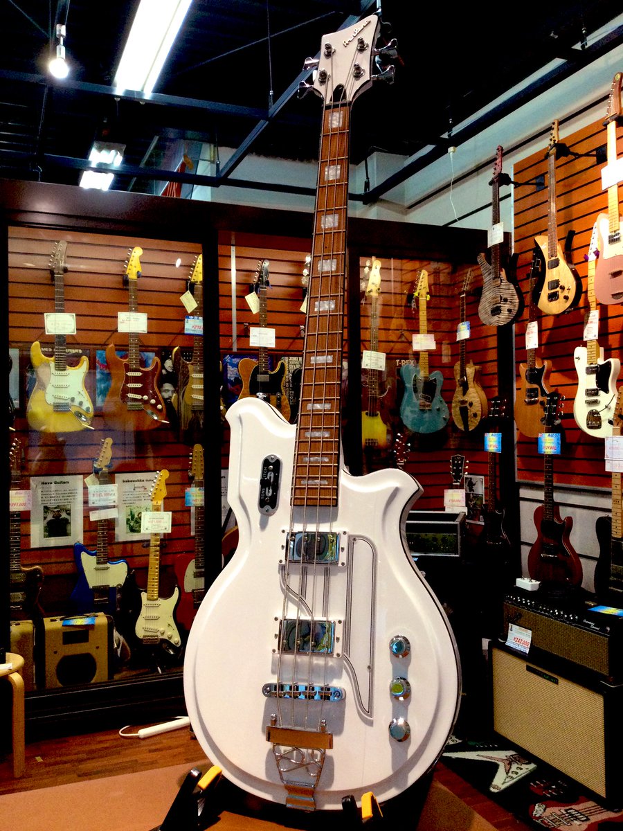 apollonmusic's tweet photo. 【新潟店】＃ベースの日　＃ちょっと面白いベース　をどうぞ！
#WingInstruments #BohemianGuitars #EastwoodGuitars https://t.co/Y6awQHoPrD