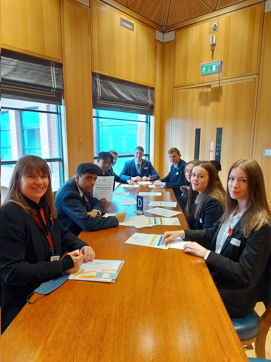 HA_BusinessDept's tweet photo. On Monday of this week, 10 of our lower sixth business and economics students attended a superb #employability awareness event at Haberdashers' Hall. Thanks to the Worshipful Company of International Bankers for organising the day. @HabsAdamsGS @careers_ha https://t.co/JallUU3vH3