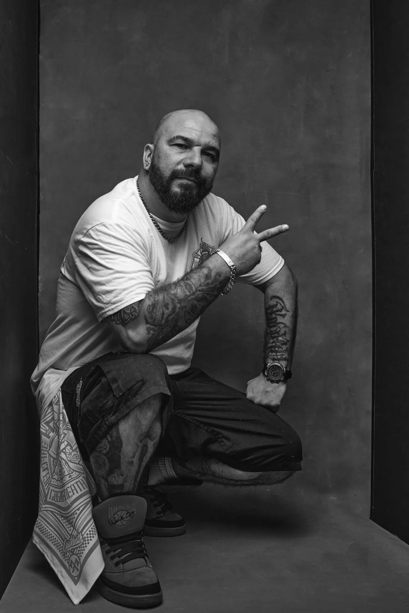 hhlxpress's tweet photo. "Quiero que la gente cuando escuche esto borre todas las connotaciones que se están gestando hoy por hoy en España en cuanto música rap se refiere". Así habla @ranamano2 sobre su álbum #TabulaRasa en esta entrevista https://t.co/NWGlDvKtDC @NUNCAPISOFRENO @HipHopLifemag https://t.co/ilqtuPAtgC