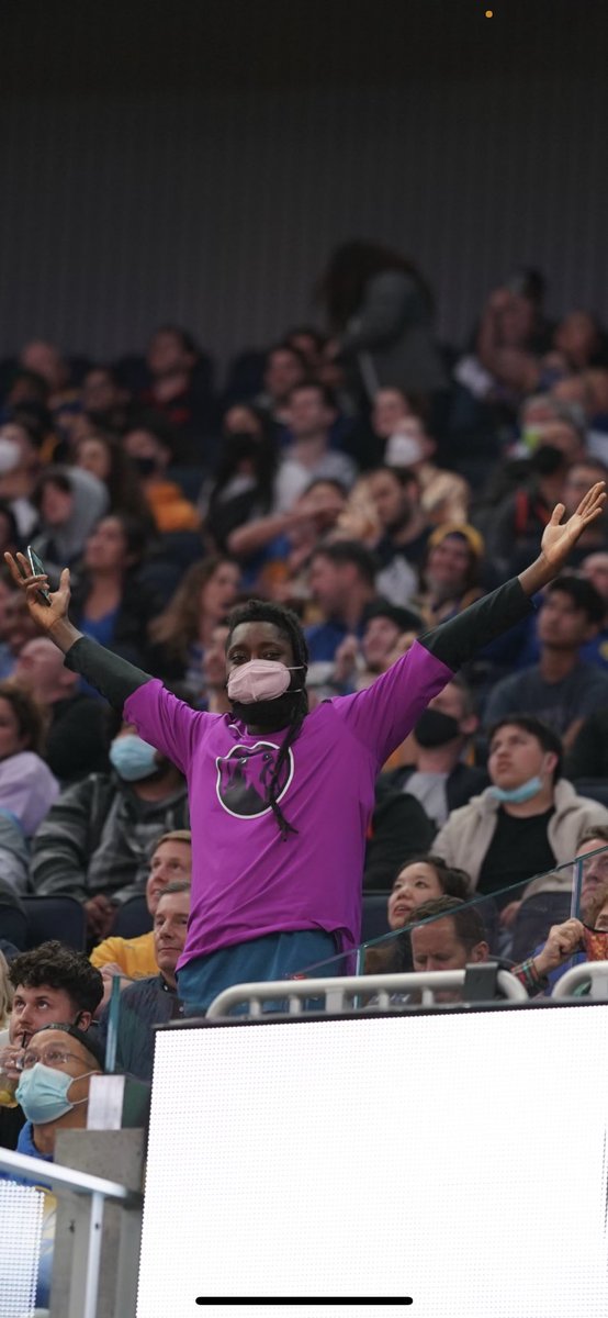 The_Barftender's tweet photo. I RIDE FOR MY SQUAD.

Took on all Warriors fans dolo.

T-Wolves forever. https://t.co/WtS6HzkG2s