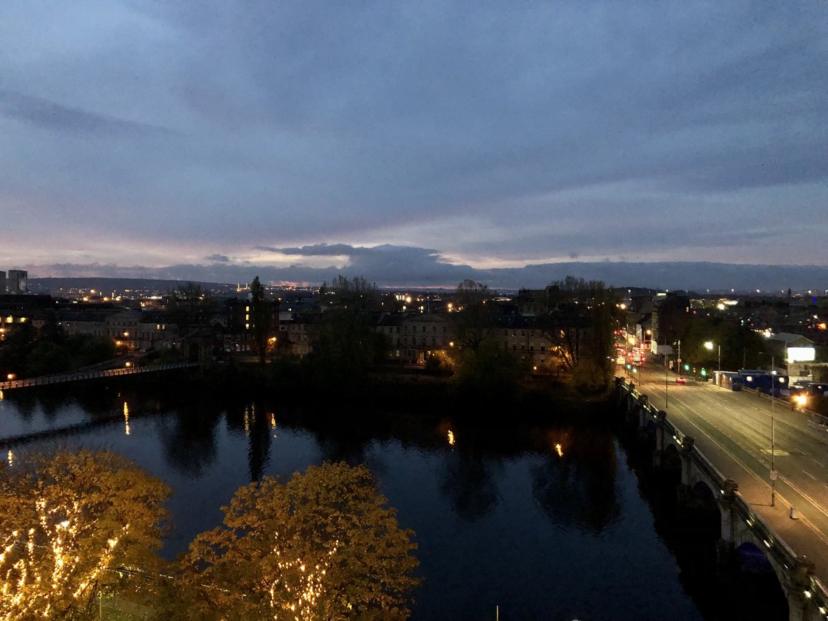 weezegee's tweet photo. Early morning view in #glasgow 💚 Great night last night at #NorthWest #routetozero event. Real commitment to work together @candwep @Go_CheshireWest @LCRMayor @MayorofGM @LancashireCC @HyNetNW @TattonGroup 💚 https://t.co/b7MwZXOUYP