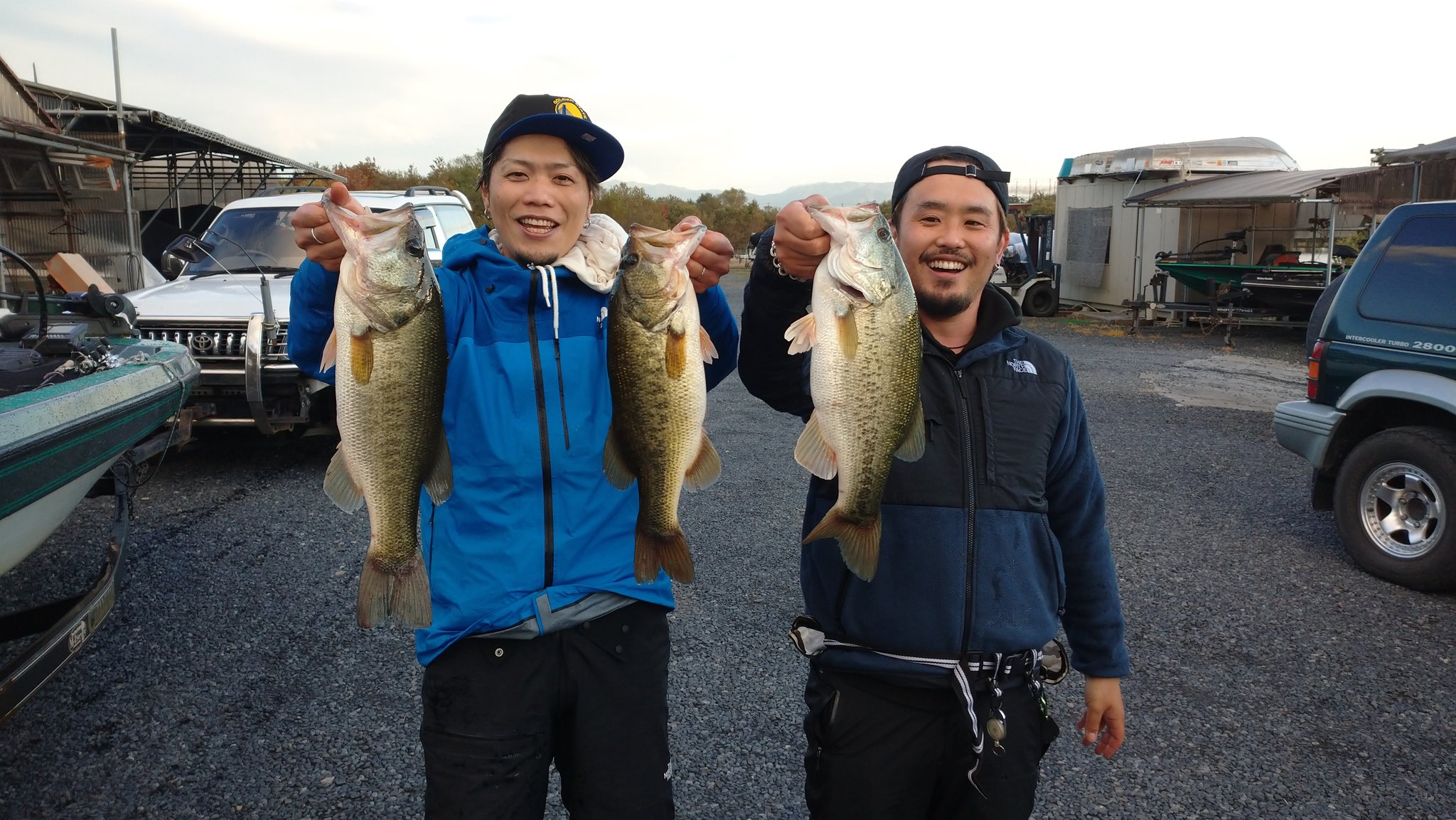 からパー 坂本様 山岸様 Max49 5cm カネカ クランク ナイスフィッシュ ٩ W و 坂本さん 強風 の中 クランクで40cm以上が7本釣と いい釣りされてます 3mダイバーのクランクとの事です バスボート バス釣り レンタルボート からすま からパー 坂本様 山岸様 Max49 5cm カネカ クランク ナイスフィッシュ ٩ W و 坂本さん 強風 の中 クランクで40cm以上が7本釣と いい釣りされてます 3mダイバーのクランクとの事です バスボート バス釣り レンタルボート からすま