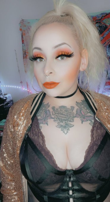 Every time a mf&rsquo;er disappoints me, I come back hotter  Doing Skype sessions  Gonna stream later Send<a href="/tag/hot"class="tags"><span>#hot</span></a><a href="/tag/milf"class="tags"><span>#milf</span></a><a href="/tag/domme"class="tags"><span>#domme</span></a><a href="/tag/payme"class="tags"><span>#payme</span></a><a href="/tag/newcontent"class="tags"><span>#newcontent</span></a><a href="/tag/onlyfans"class="tags"><span>#onlyfans</span></a>