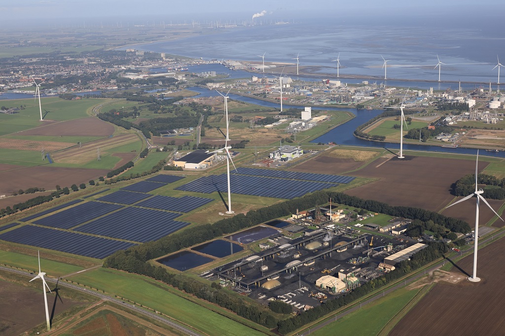 Om geen kostbaar drinkwater te gebruiken voor industriële doeleinden werkt North Water (dochter Waterbedrijf Groningen en Evides Industriewater) aan het plan om de regio Delfzijl op #duurzame wijze te voorzien van #industriewater. evidesindustriewater.nl/nl/nieuwsoverz…
