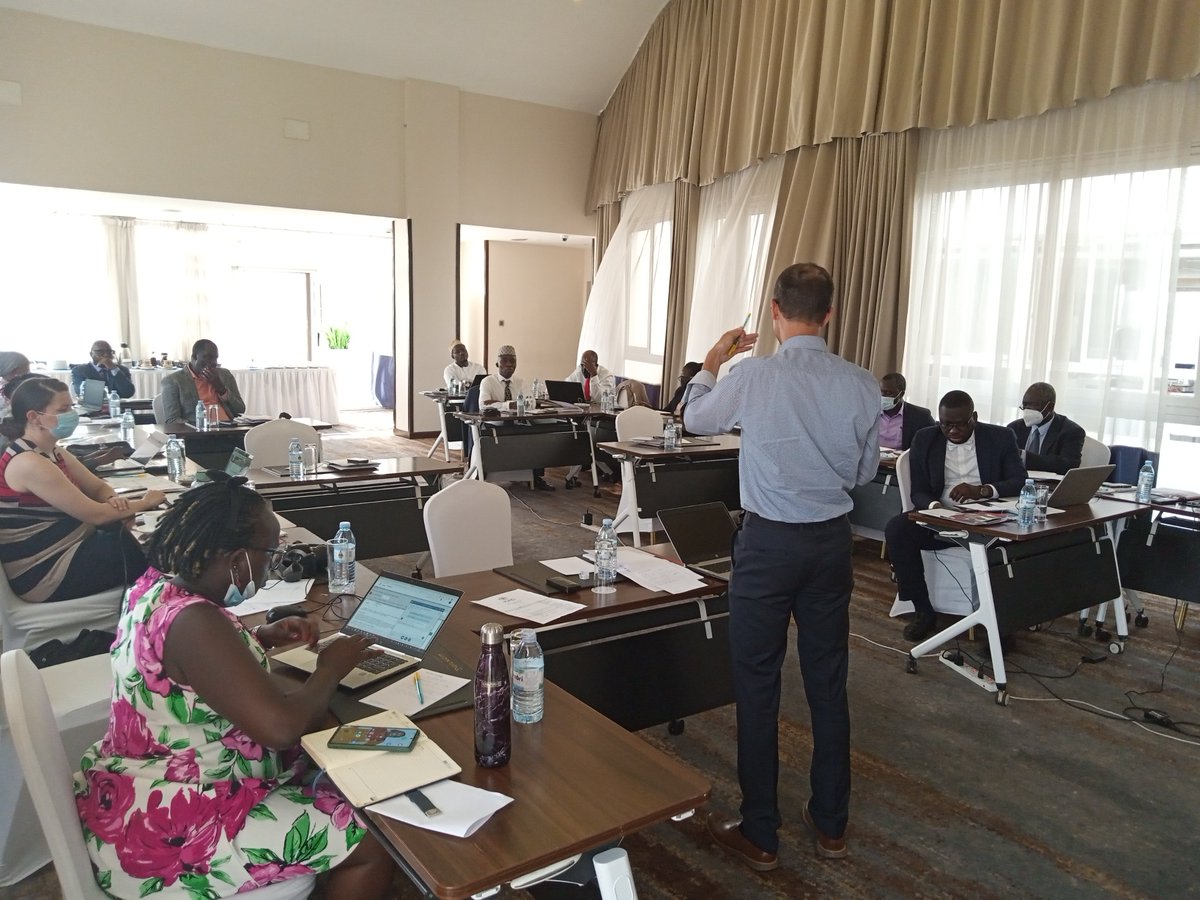 ICRCUganda's tweet photo. The @ICRC has been working on a project to update the Commentaries to the Geneva Conventions and the Customary International Humanitarian Law study - @JHenckaertsICRC Head of Commentaries Update Unit. #AcademicRoundtable https://t.co/iVKyIRgtT5
