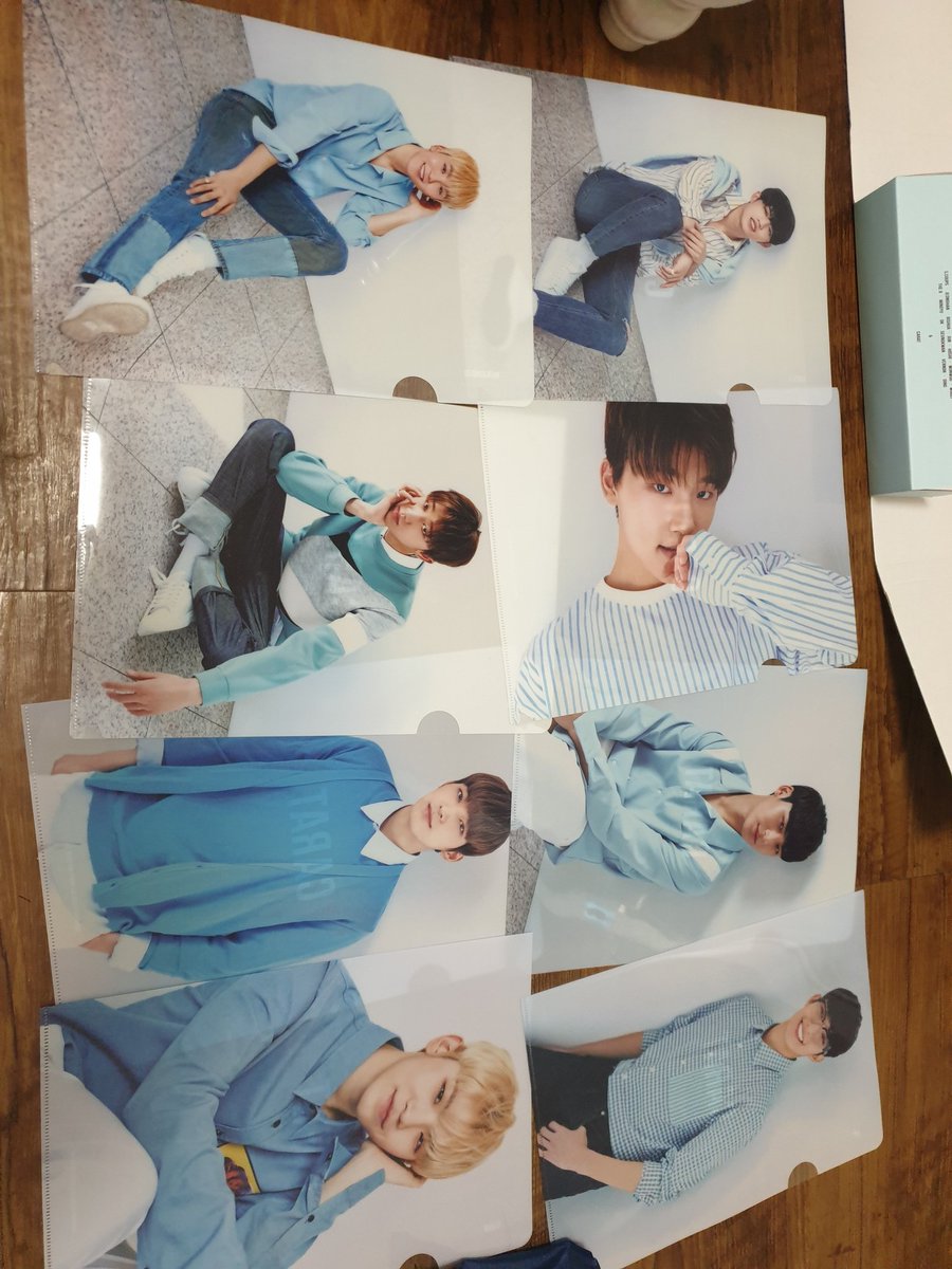 wscxyyn's tweet photo. 세븐틴 캐럿 3기 A4 바인더 양도합니다 각 0.3 https://t.co/ifDAApSFjO