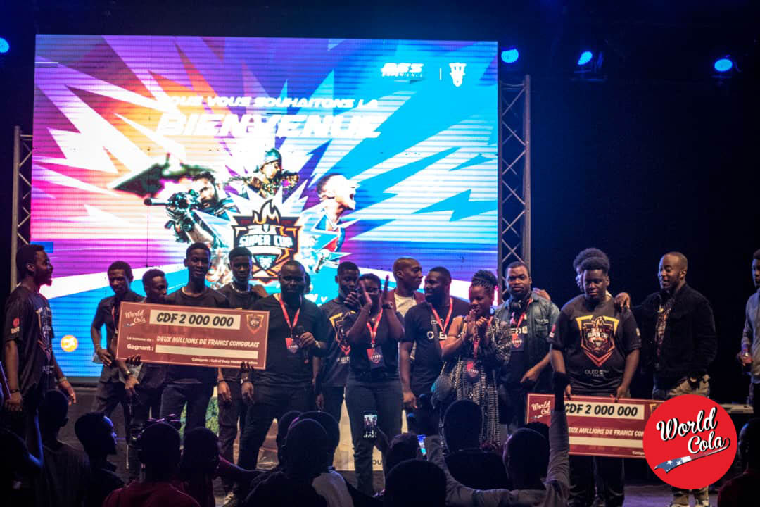 BracongoSa's tweet photo. Supercup Gaming 🇨🇩#Kinshasa vs 🇨🇬#Brazza
ils étaient tous là,gameurs et amoureux de la #playsation pour savourer ce moment inédit. Revivez la final  remportée par KINSHASA. 👏bravoo  👏
#worldcola
#bracongo
#Gaming
#MangaGeek https://t.co/OHrJ4sCKTm