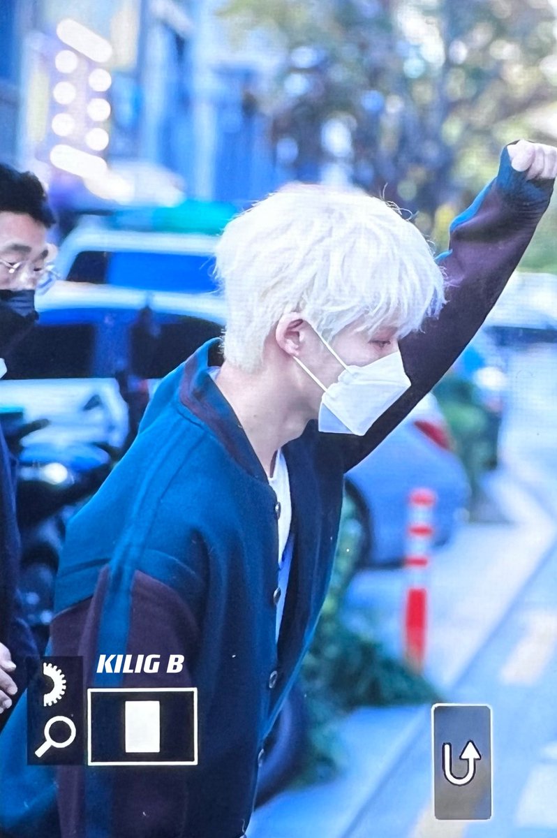 KILIGB1022's tweet photo. 211111

오늘 화이팅✊✊
#한빈 #HANBIN  #비아이 #김한빈 

@shxx131bi131 https://t.co/a0FHcSuY4W