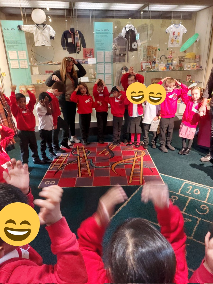 Miss Newman tweet media