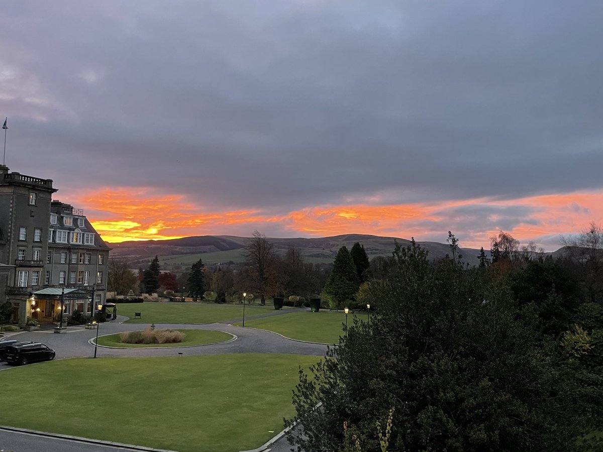 IainShearman's tweet photo. ⁦@nasstarchannel⁩ are ready to get going on another day meeting the channel community ⁦⁦@Gleneagleshotel⁩ . #sunrise #new opportunities https://t.co/1BAKNSaZXK