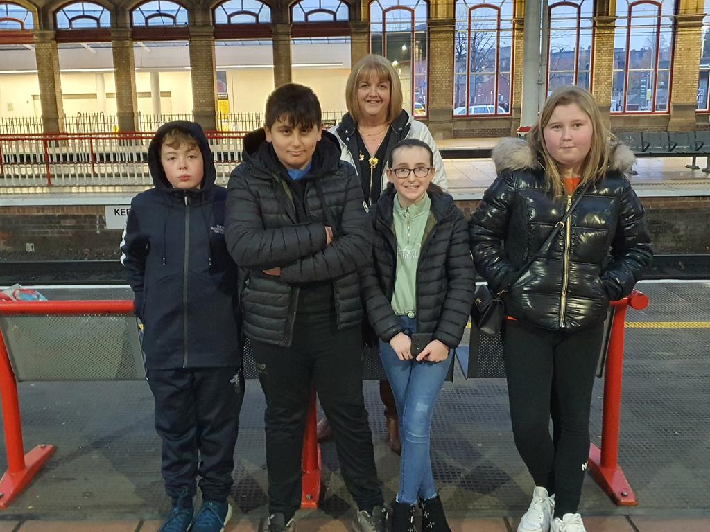 TheHeightsOE's tweet photo. And we're off 🚄 #London2021 @Head_TheHeights https://t.co/tI4G5wPTgT