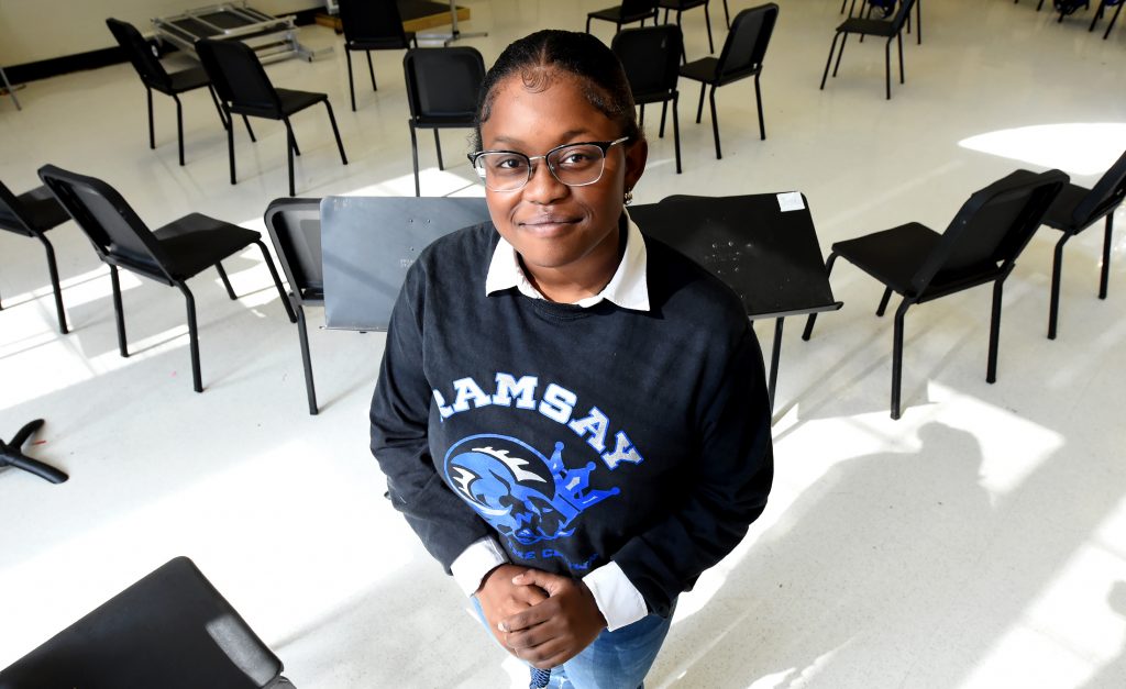BhamTimes's tweet image. Meet Jada Dabney: @ibhsRamsay&apos;s #DrumMajor of Excellence @bhamcityschools #musicprograms birminghamtimes.com/2021/11/meet-j…