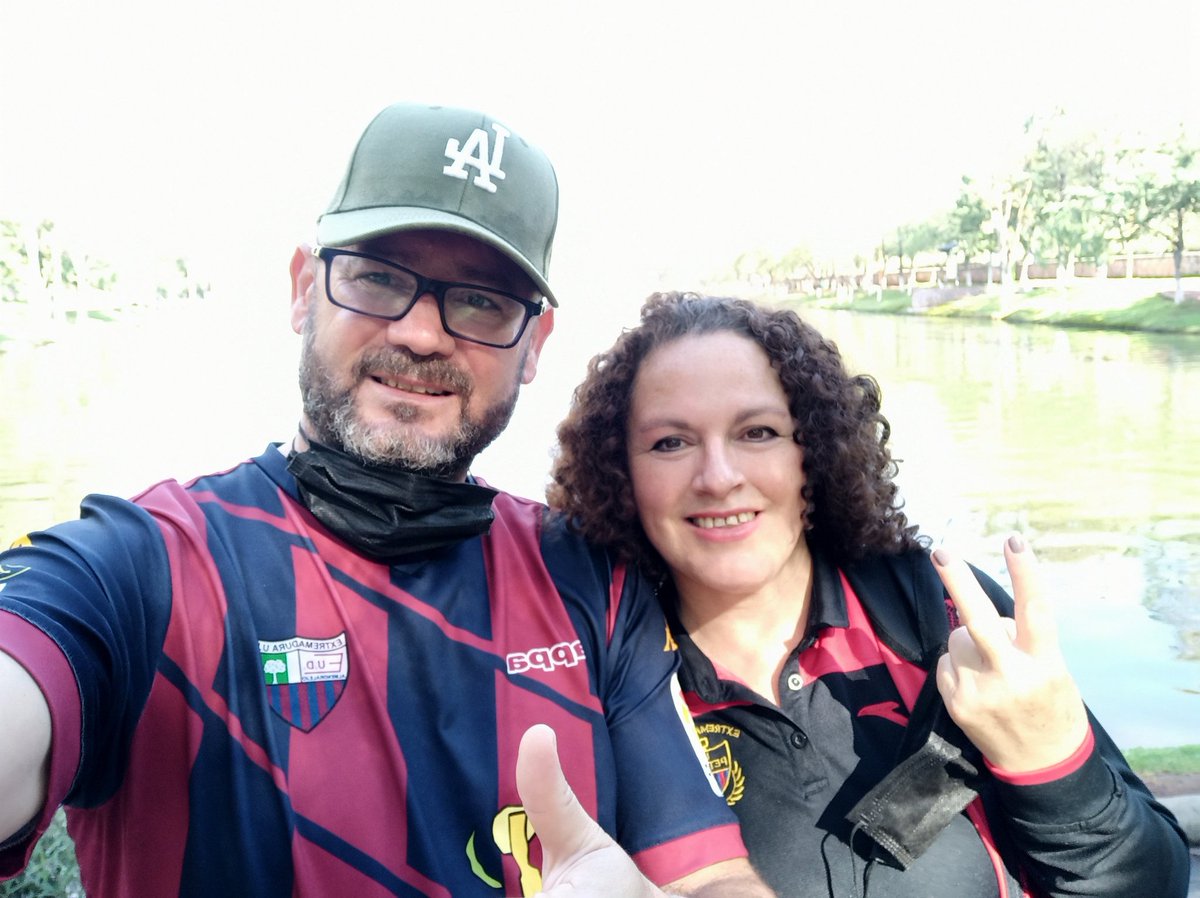 Hoy o a mas tardar mañana conoceremos el desenlace de todo..yo aun sigo manteniendo la reserva de Coruña🥴seré el unico tonto q tendrá esperanza hasta el último minuto? Q pena me da todo..y sobre todo q impotencia...nadie podrá decir q estuve a tu lado hasta el último minuto💙❤️