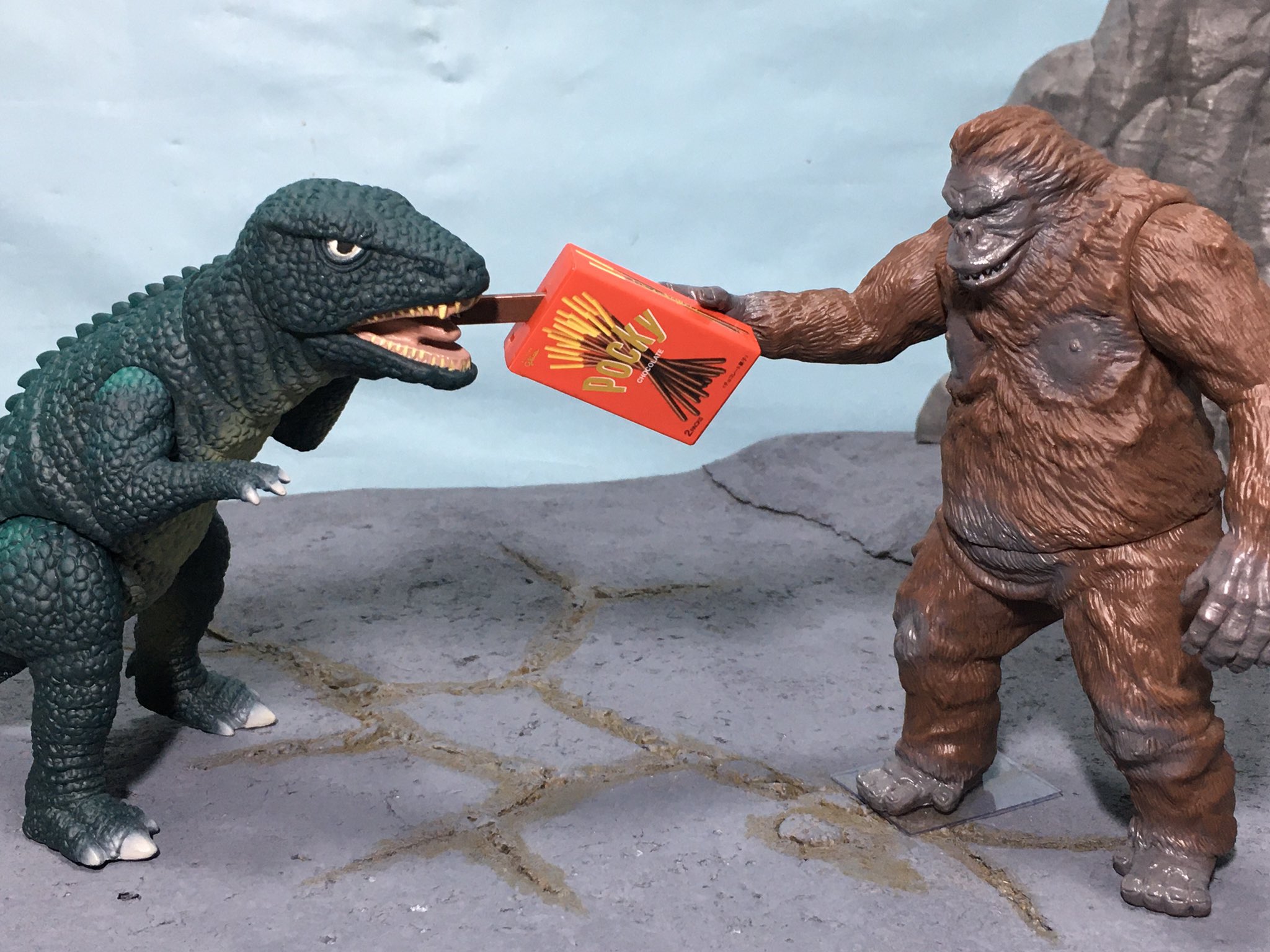 ゴジラストア限定　ゴロザウルス、へドラ上陸期2体セット ゴジラ・ストア限定 ムービーモンスターシリーズ ヘドラ 上陸期