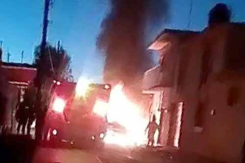 elcircotv's tweet photo. ¡Delincuentes dejan a pie al alcalde de Loreto y secuestran al director y a 2 elementos de la policía! #Loreto, #Zacatecas #Aguascalietes
https://t.co/W0IJTgWe8C https://t.co/2WrndleyNT