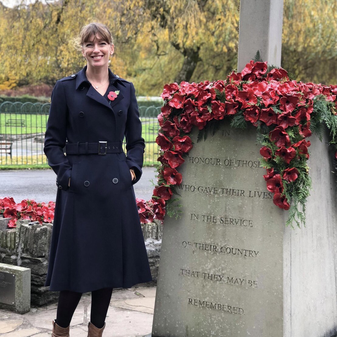 #lestweforget
A few years ago I was involved in an installation project with our local community, we made 900 poppies with people from around #pontypridd and I loved every minute of it and I’m so proud of what it stood for for so many people. #RemembranceDay