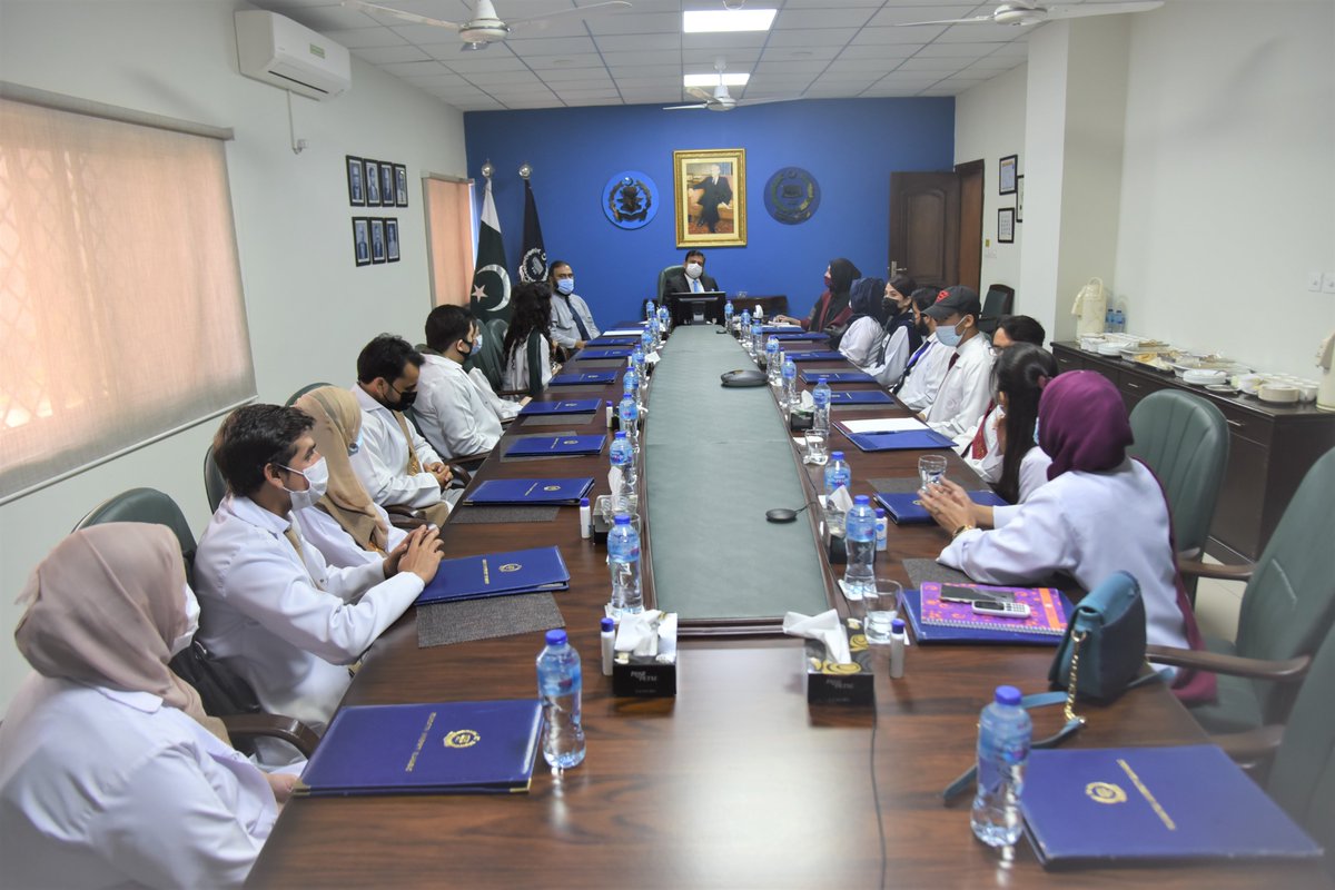 fuislamabad's tweet photo. On November 09, 2021 Rector FUI, Maj Gen Nasir Dilawar Shah HI (M) (Retd) interacted with the Student Council FUIC.
#FUI #FUIC #FUMC #FUCD #FUIRS #FUCN #education #healthcare #students #medical https://t.co/RvE14v8m8D