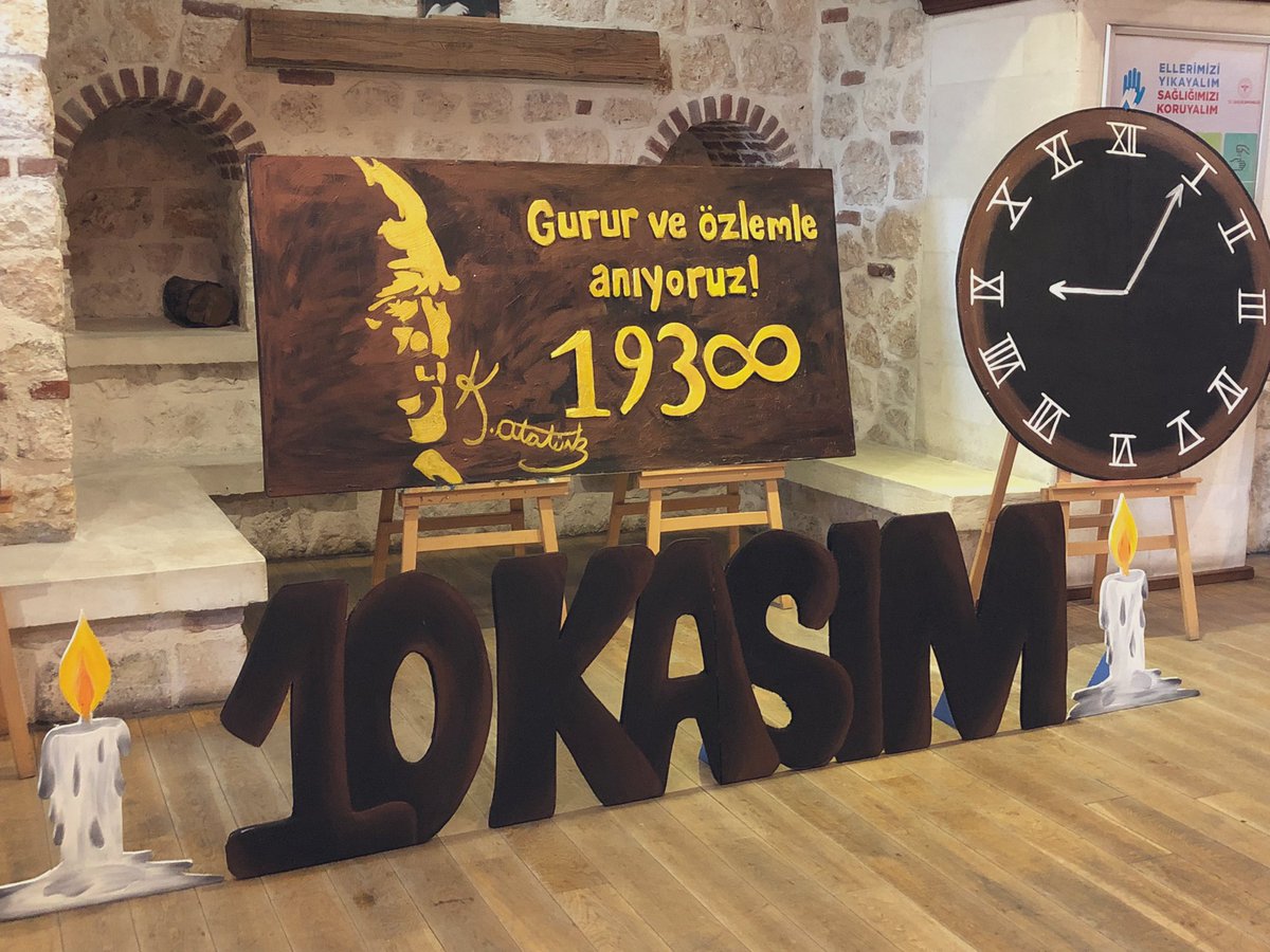 ozleemtugrul's tweet photo. Başöğretmenimiz Gazi Mustafa Kemal Atatürk'ü, aramızdan ayrılışının 83. yılında saygı, özlem ve minnetle anıyoruz♾ @DOGA_BASAKSEHIR @fserkanbalci @zuhalozdemir22 @cigdemmolla #Doğada10kasım @DogaOkullari https://t.co/wMxr8EQUap