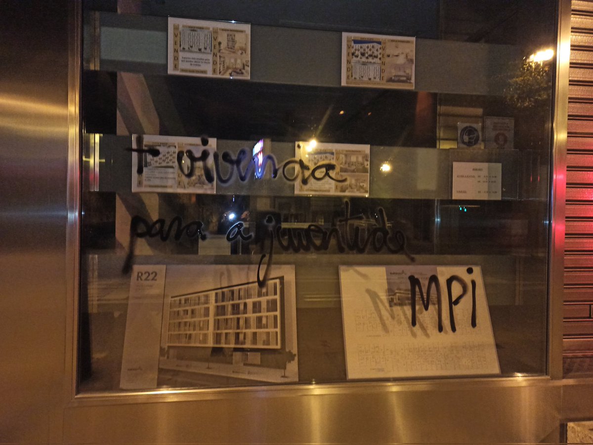 mpigaliza's tweet photo. 🏡Hoje decorrerám as nossas jornadas sobre a vivenda a partir das 18:30h.

❓Queres saber mais sobre a especulaçom da vivenda nos nossos bairros, e sobre as alternativas à especulaçom?

👉Depois faremos um magusto popular com castanhas de graça e foliada! https://t.co/16MhzAlJ0S