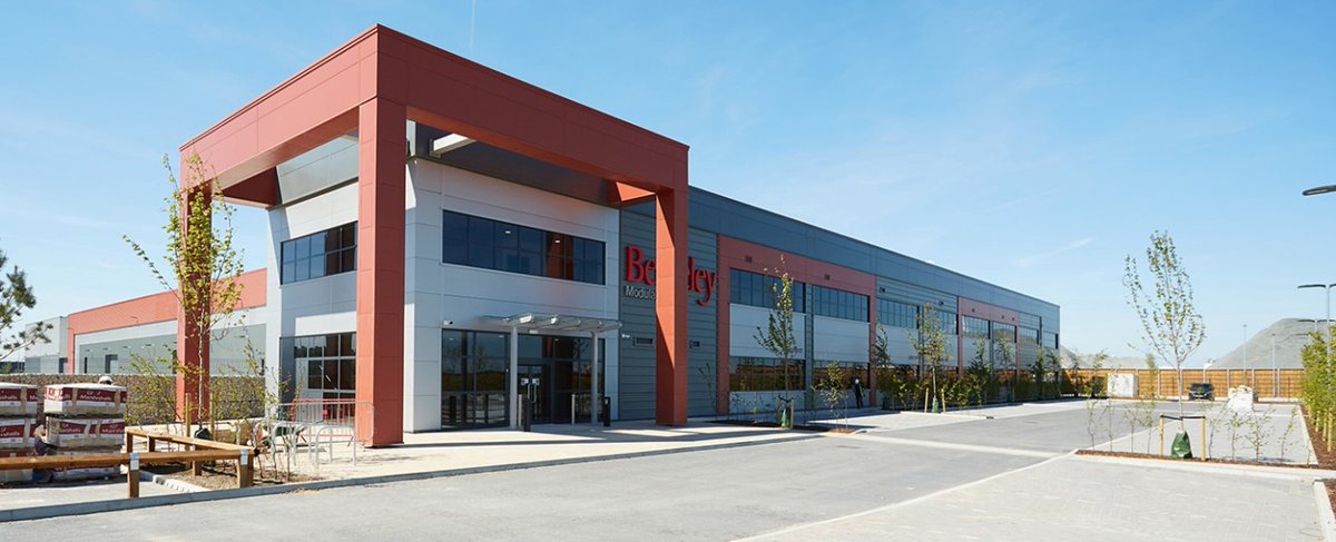 Today we are throwing it back to this 150,000sqft purpose-built factory and office space for Berkeley Modular Limited. This build-to-suit project was specially designed to facilitate Berkley’s production of volumetric modular housing solutions.
#ThrowbackThursday #TBT