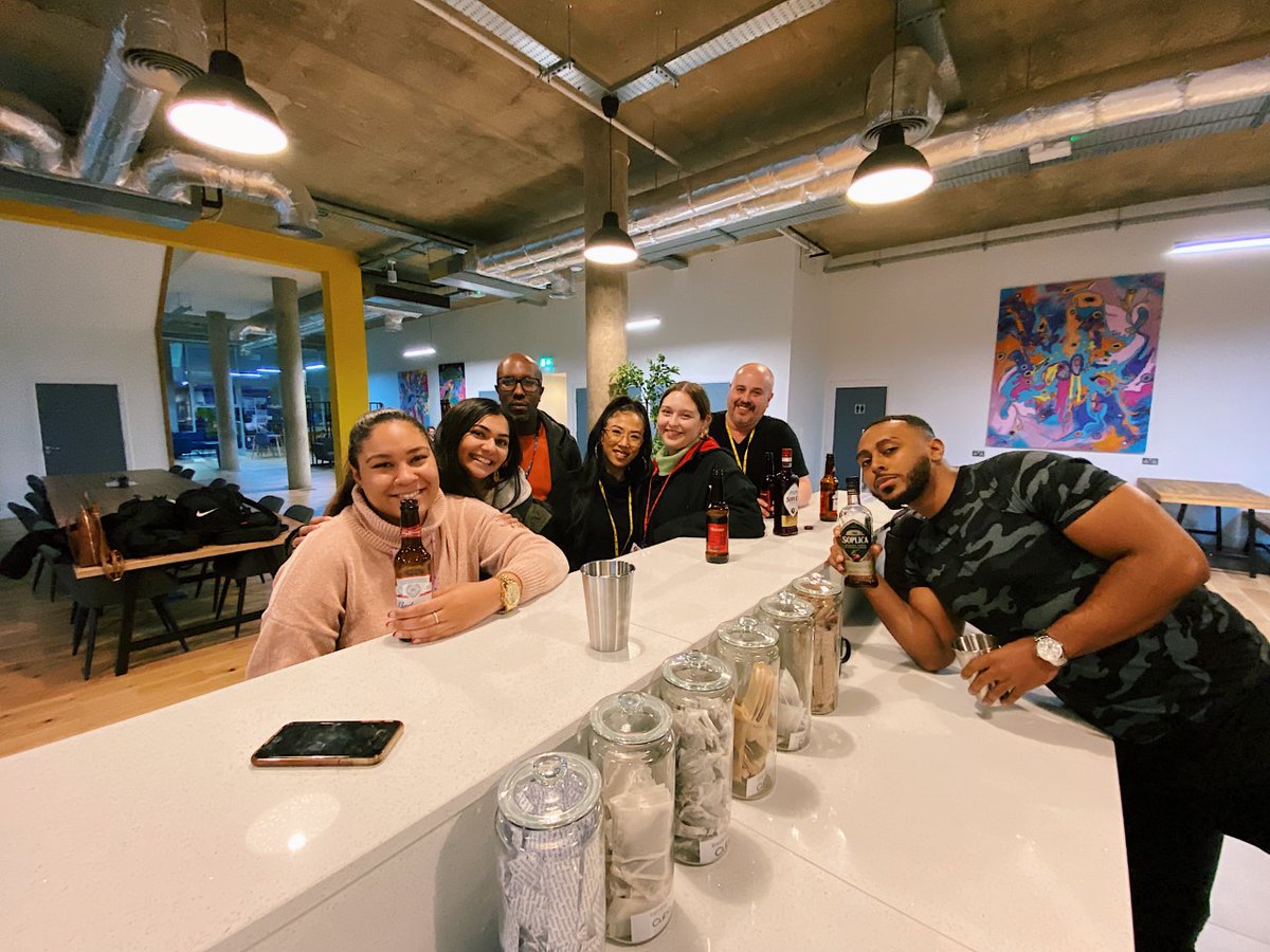 cubowork's tweet photo. Join us for happy hour every Thursday 3-4pm! A great way to get to know your co-workers and fellow office members 🙌

#cubowork #members #coworking #officespace #happyhour #sheffield #nottingham #derby #networking #drinks #workplaceevents https://t.co/PU86ITR609