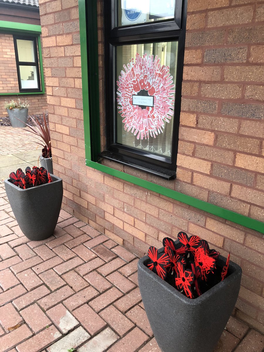 BirchwoodCE's tweet photo. At the going down of the sun and in the morning, Birchwood C of E remembers them…

Today, we will be remembering those who sacrificed their lives for us ❤️ #RemembranceDay2021 #LestWeForget #bcepspshe https://t.co/VUY7ZqTdWM