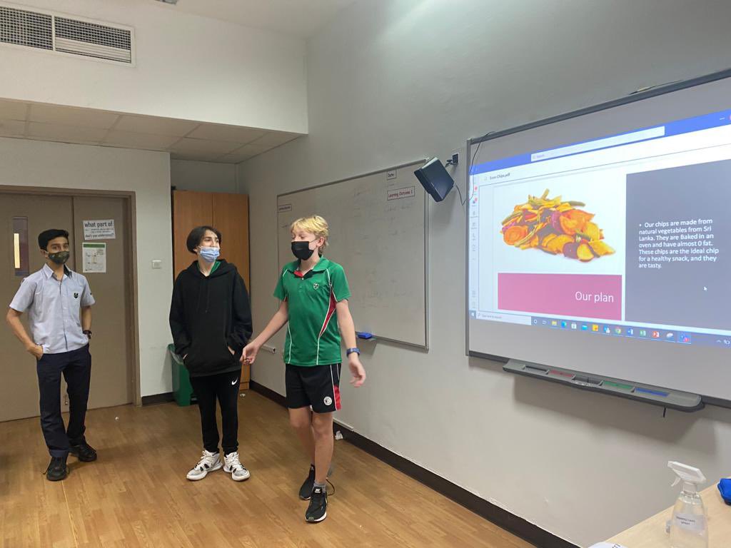 Year 10 Economics students explaining how they would price their packet of chips in order to maximise sales.

#DreamInspireAchieve #IB #year10 #DubaiSchools #InThisTogether #TeachUAE #LearningNeverStops #ProudStudents #Responsibility
