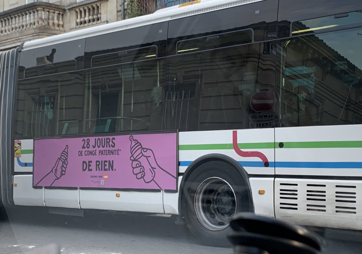CHER9233's tweet image. « Pub » sur le #congépaternité, revendication obtenue par la @CFDT, sur les #bus de @Bordeaux !

#TBM
#obtenirdesdroits #syndicat