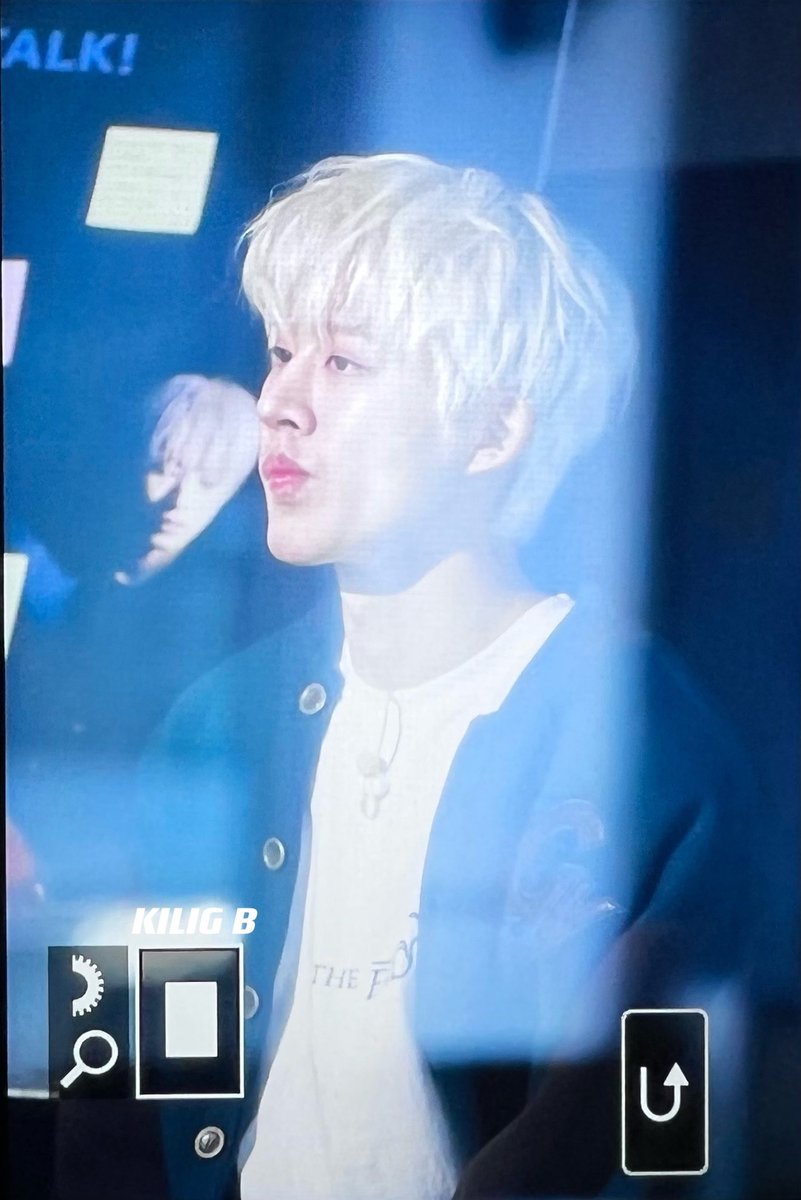 KILIGB1022's tweet photo. 211111

너무 귀엽잖아🥲🥲
#한빈 #HANBIN  #비아이 #김한빈 

@shxx131bi131 https://t.co/oJx42yAc70