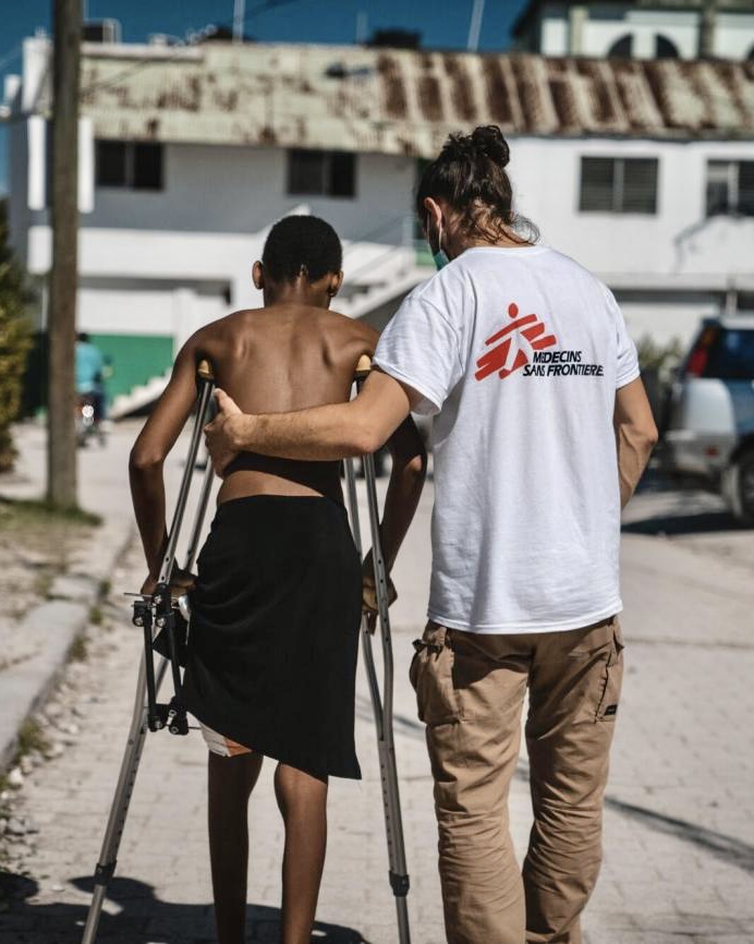 La vente aux enchères au profit d'Haïti s'est clôturée lundi soir et a permis de récolter 57 780€ pour soutenir l'action de <a href="/MSF_france/">MSF France</a>  sur place. Un grand merci aux athlètes, artistes, donateurs, à <a href="/Drouot/">Drouot</a>  et aux équipes de MSF.

#STRONG3R #DonnerDeLaForce