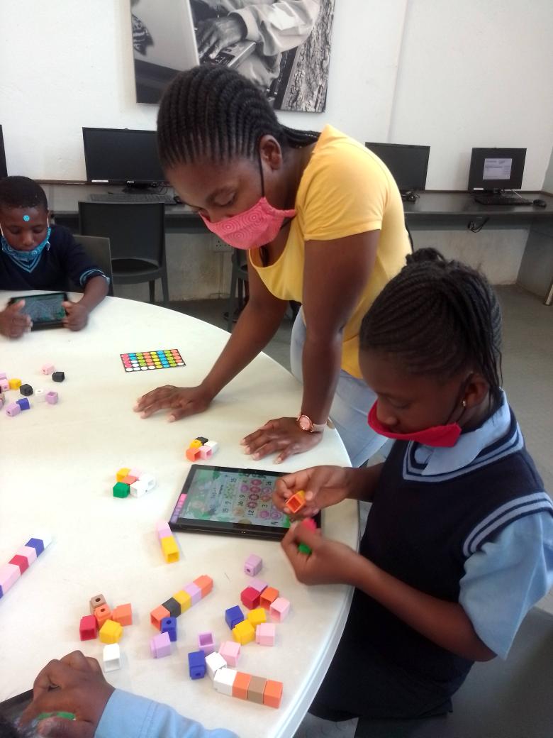 Neltah9's tweet photo. #OpenLearningAcademy doing Multiplication using manipulatives to count with the Inkambeni primary school learners @HazyviewDLC @GwfOnline https://t.co/fMm0AHmPGQ