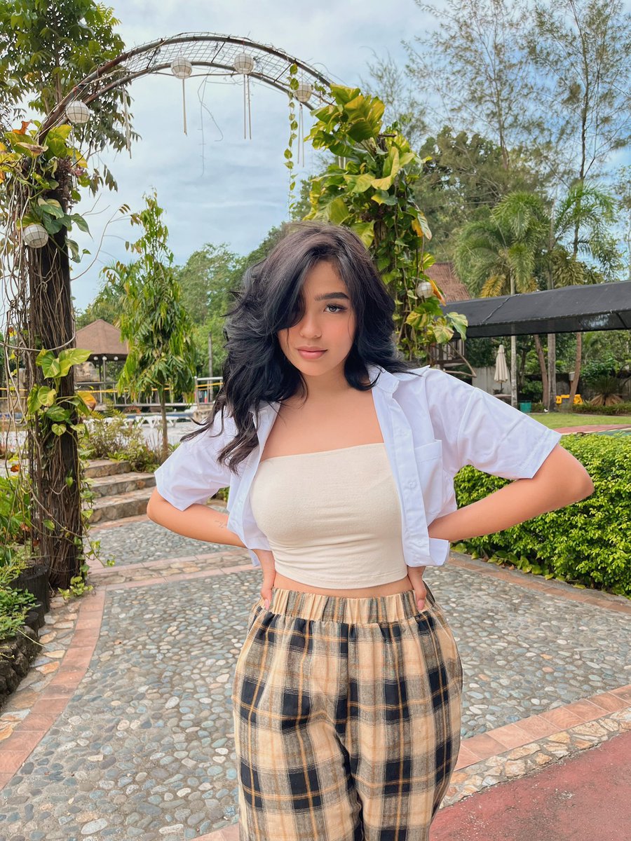 iamandrea_b's tweet photo. 11/11 ✨ https://t.co/14onVoUdsS