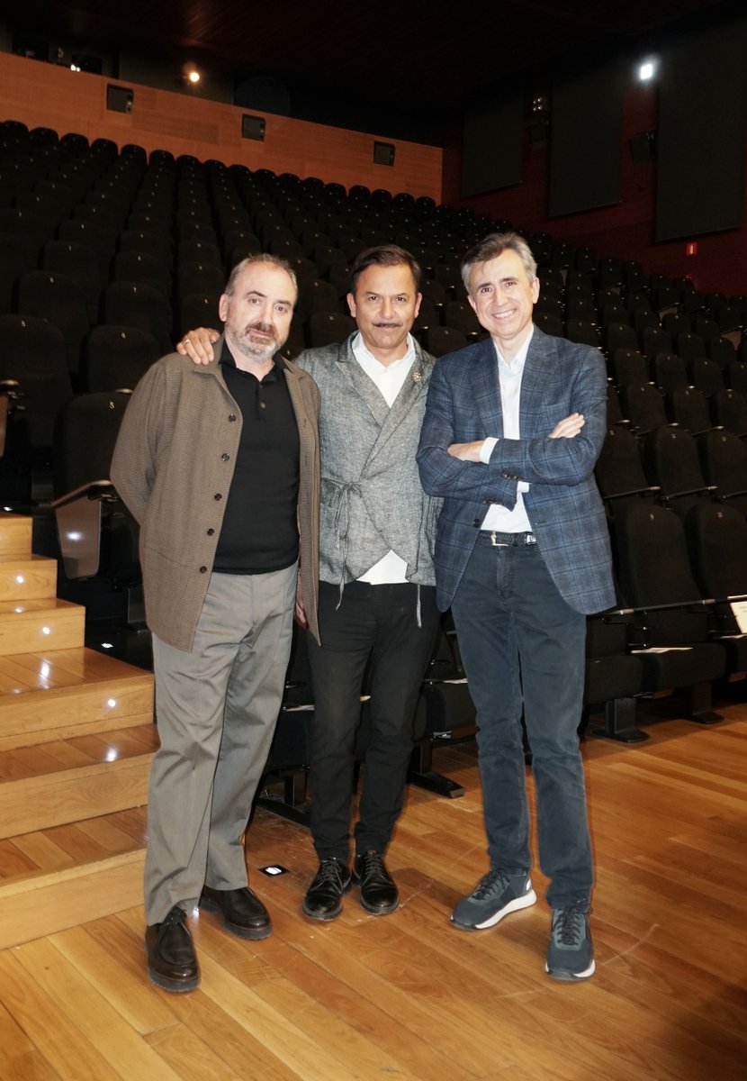elsuenodesigena's tweet photo. ✅ Estreno hecho en Barcelona
🔜 Siguiente parada... ¡Madrid!

Y mientras tanto, os compartimos recuerdos del gran estreno en Zaragoza 😍📸

#ElsuenodeSigena 

@bncproduccions  @alfapictures @rtve  #DreamgitalCreativeWorks https://t.co/3ltz5B5A9x