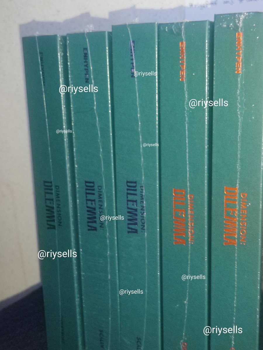 riysells's tweet photo. #riysproofs
update: 5pcs of sealed dimension: dilemma arrived at my address, waiting nalang sa poster tube ! https://t.co/zqpnM77Nup