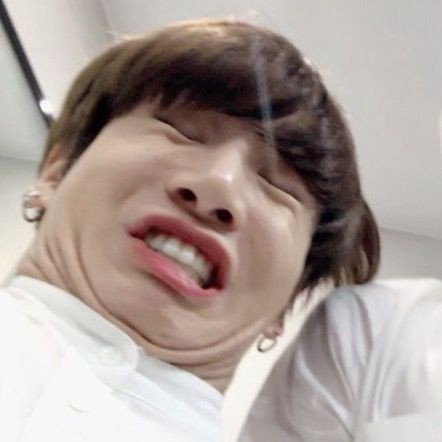 pPQxhIR83iXCauL's tweet photo. 表情管理大丈夫そ?
皆のために爆イケジョングゥー
#needbts https://t.co/0GsV9IwbS3