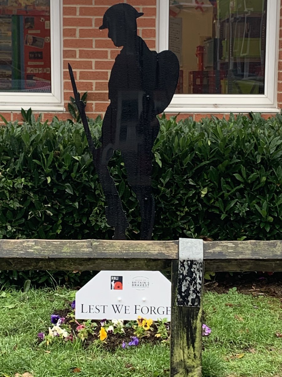 KibMeadAcad's tweet photo. KMA remembers #KMAtogether . Our amazing Humanities team have created fantastic displays and a garden feature to acknowledge and remember @TMETrust https://t.co/P59BANiQOt