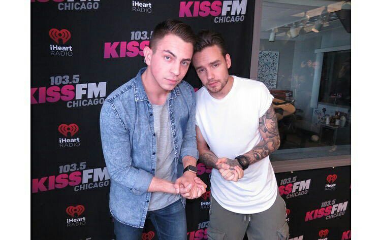 liam_projects's tweet photo. Next Goal :350 Reply in 20 minutes
" Sunshine by Liam Payne is such a beautiful and perfect song I definitely love #LiamPayne 's songs.
@LiamPayne
 #Sunshine " https://t.co/p03LXEk2U1