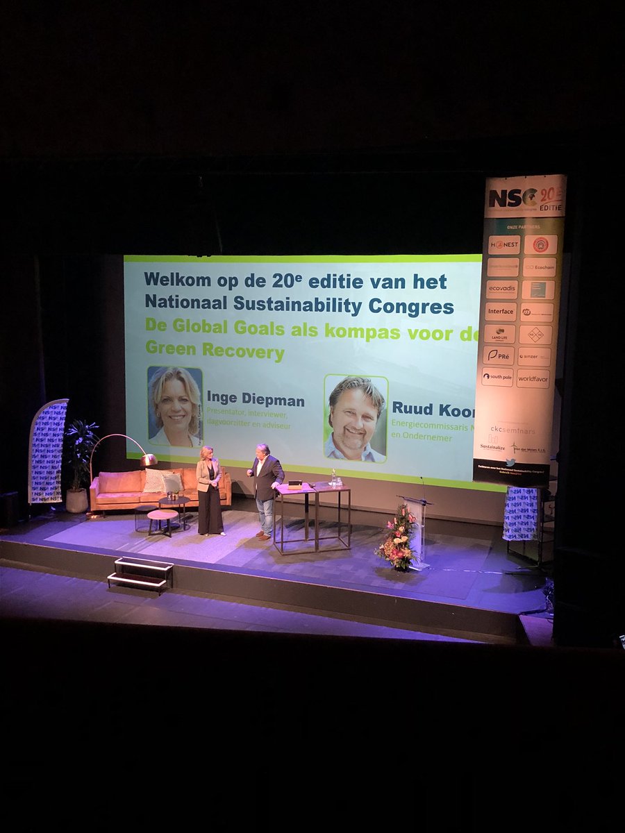 Podium communicatie tweet media