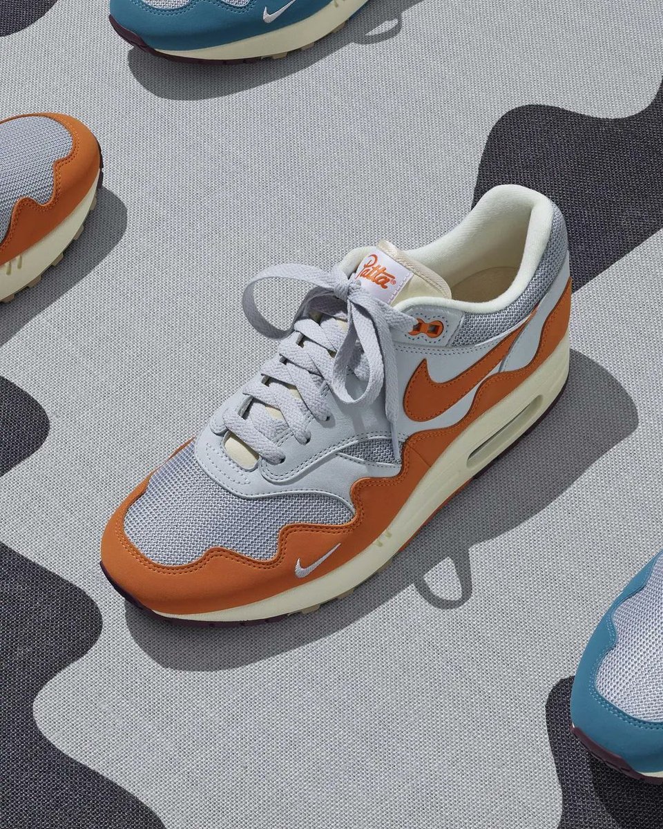 SneakerNews's tweet photo. Patta x Nike Air Max 1: Monarch or Noise Aqua? Available now at @eBay_UK (After Market) #ebaypartner 

Monarch https://t.co/4QjHr21Go3 

Noise Aqua https://t.co/YVXwaz8zjC https://t.co/ab5uASxJRD