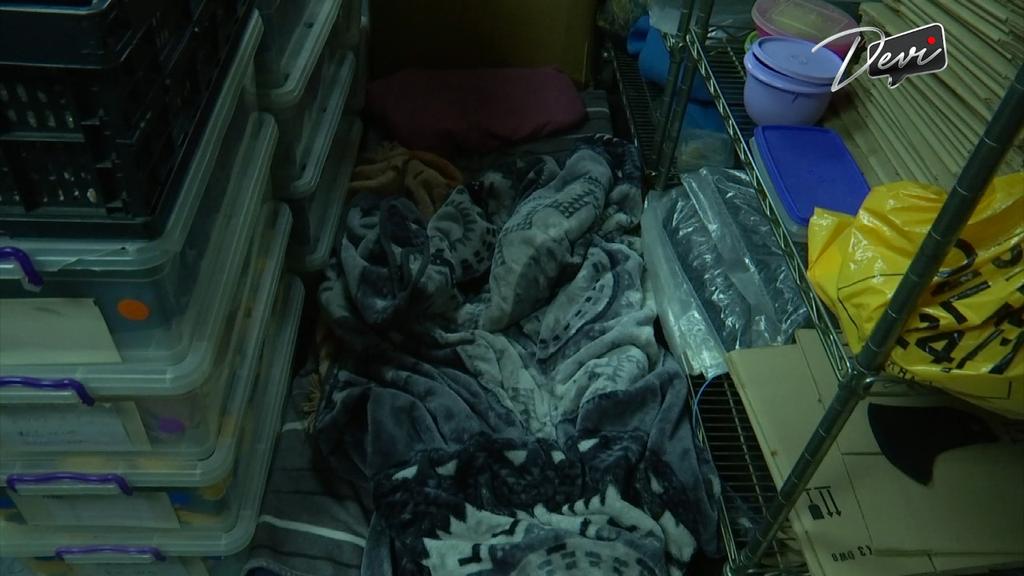 Devi_HQ's tweet photo. #Devi #NewEpisode #Tonight #Thursday https://t.co/dmMe5BL34h (194) 10pm
Remember the #SockFactory we exposed in September?
Employees slept in-between boxes of merchandise, worked ridiculous hours and had to share one bathroom?
Tonight - we follow-up
Other airing #Friday #eTV 2pm https://t.co/2g5CeYfTbb