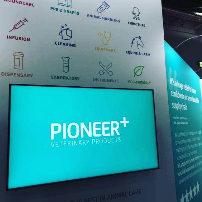 DisplayGraphic2's tweet photo. Stand complete....!

Wishing @pioneervetproducts a great show at the @VetShow. It's on today and tomorrow @ExCeLLondon. Go and see if you can win some prizes on their on-stand grabber machine! 
#standbuild #vetshow #pioneervet https://t.co/tk5E1bxOlQ