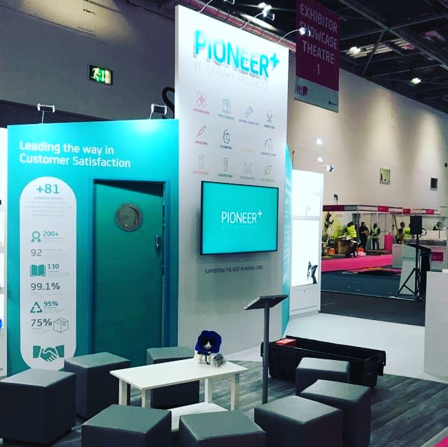 DisplayGraphic2's tweet photo. Stand complete....!

Wishing @pioneervetproducts a great show at the @VetShow. It's on today and tomorrow @ExCeLLondon. Go and see if you can win some prizes on their on-stand grabber machine! 
#standbuild #vetshow #pioneervet https://t.co/tk5E1bxOlQ