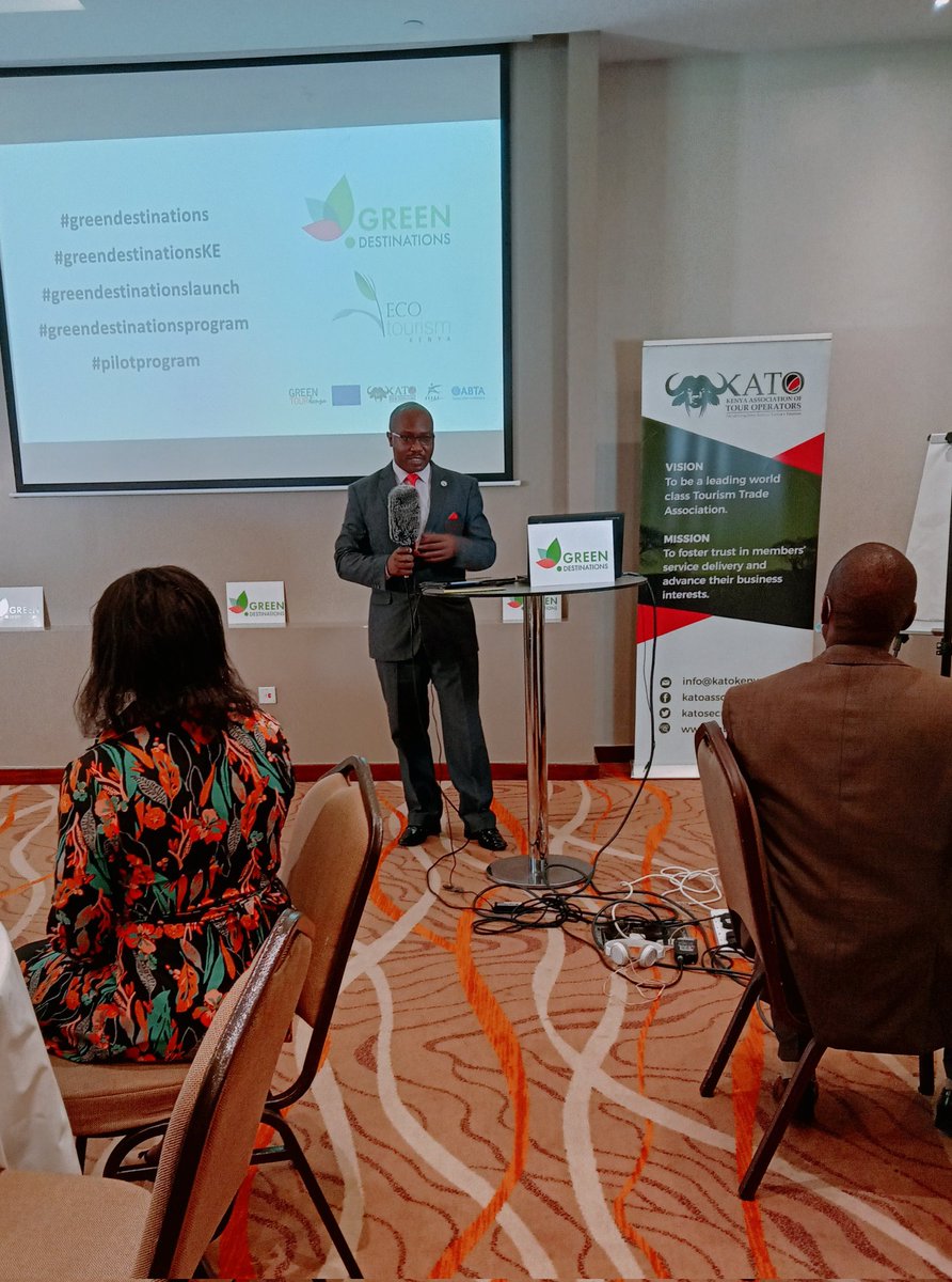 Our chief guest, director of TRA Kennedy Lwenyi leads us in officially launching the #greendestinationsKE pilot program.🎉🎉
