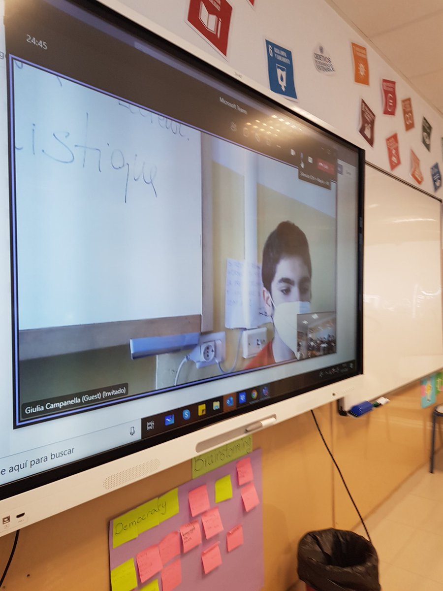 AEtwinning's tweet photo. Conexión con Italia para compartir nuevos retos para nuestro proyecto etwinning... trabajando la escritura creativa y el gusto por la lectura @carmenguidetti2 @eTwinning_es @eTwinningEurope https://t.co/Odil5Zvhoo