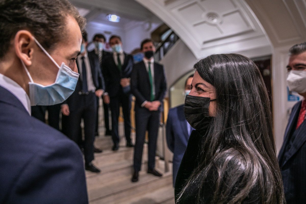 Macarena Olona tweet media