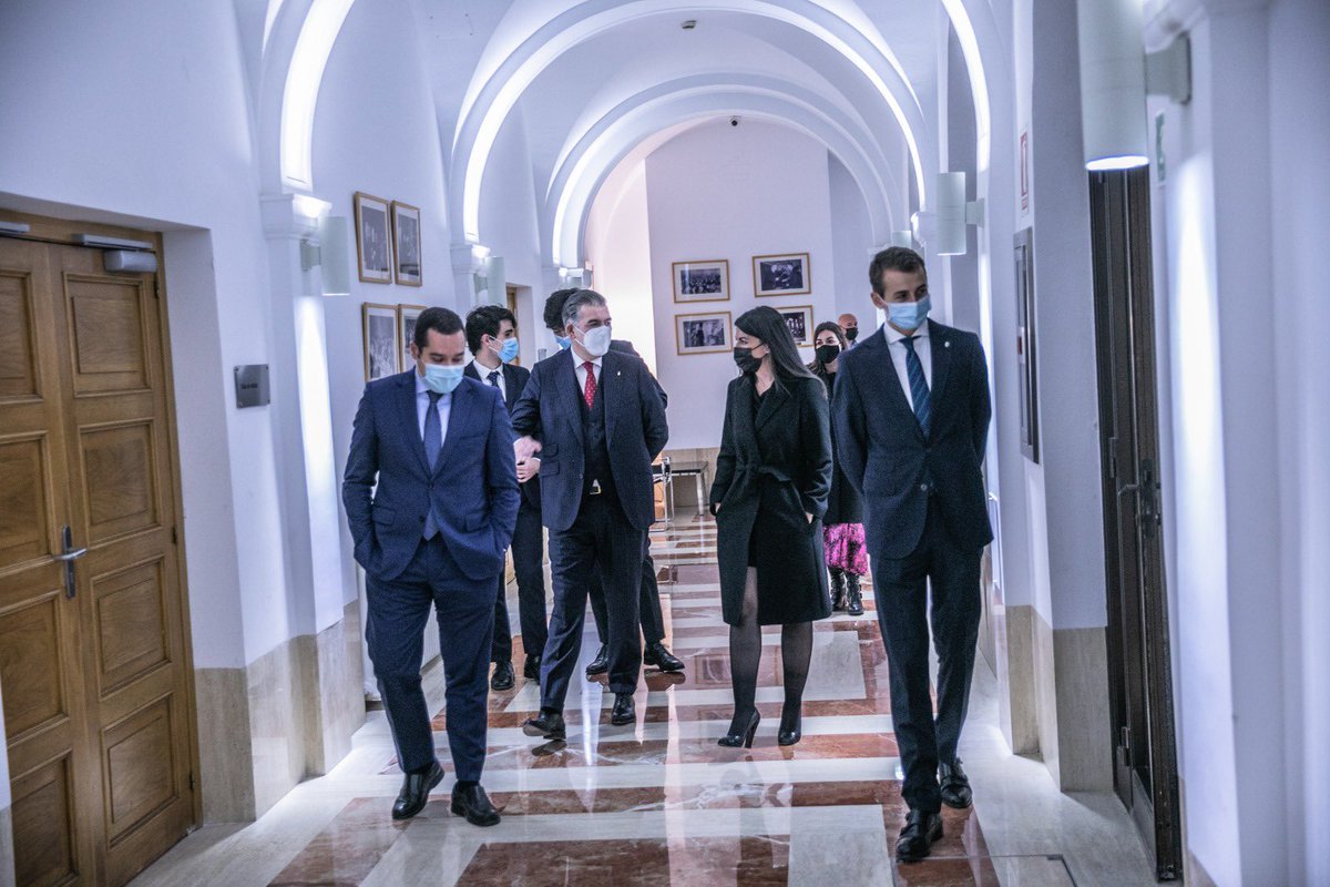 Macarena Olona tweet media