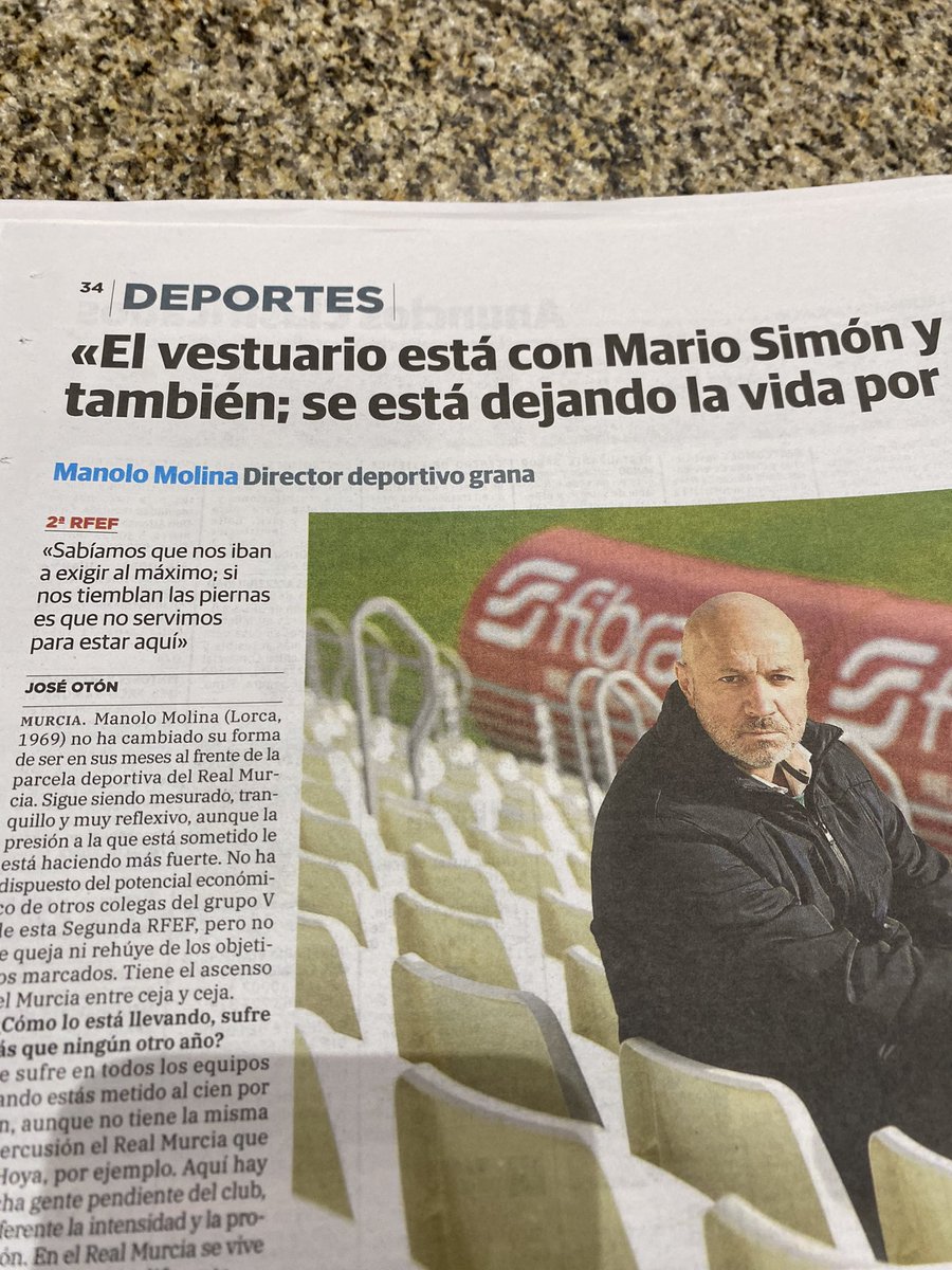 danielito_14's tweet photo. “Si nos tiemblan las piernas es que no servimos para estar aquí “ . Así me gusta la gente de fútbol , con personalidad y dos cojones . Manolo Molina . 💪🏽⚽️ https://t.co/IXQIWgiJZd
