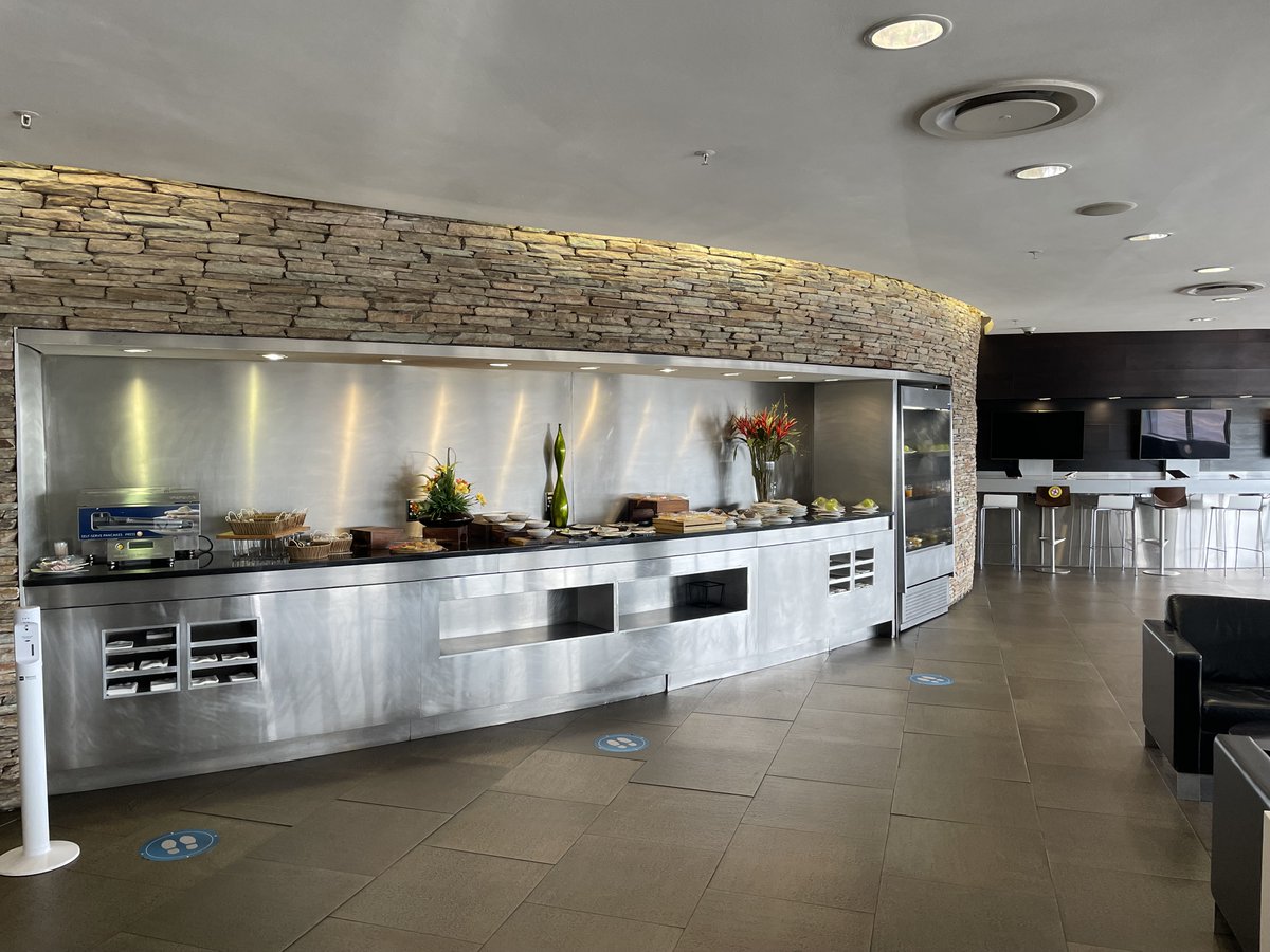 flysaa_care's tweet photo. #CareUpdates @flysaa Johannesburg and Cape Town Business Class Lounge are operational adhering to Covid-19 protocols. Wi-Fi, beverages and meals (in line with Government regulations) will be available. #CareTeam #recharge https://t.co/cCB6WGb65N