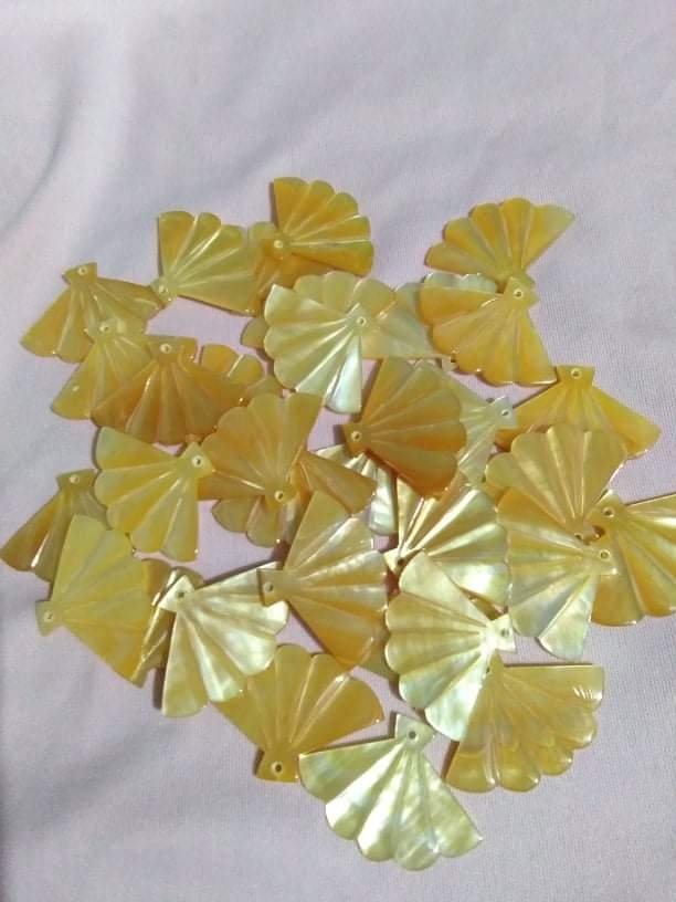 shellworksph's tweet image. Customizer earrings carved from Paua and Mother of Pearls shell bound for Fiji. 🛫

#shellcraft #shellcraftsupplier #handicraft #accessories #shellaccesories #earrings